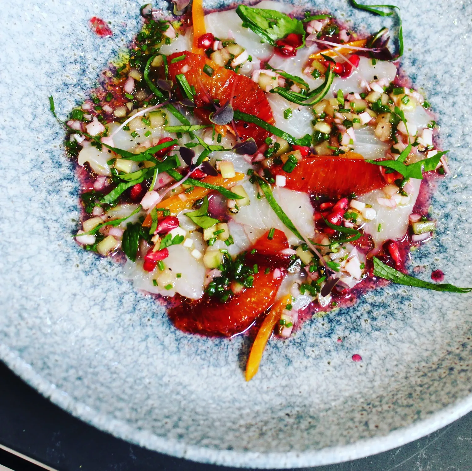 Starter : Crudo of Hiramasa kingfish, mint, pomegranate, coriander and blood orange